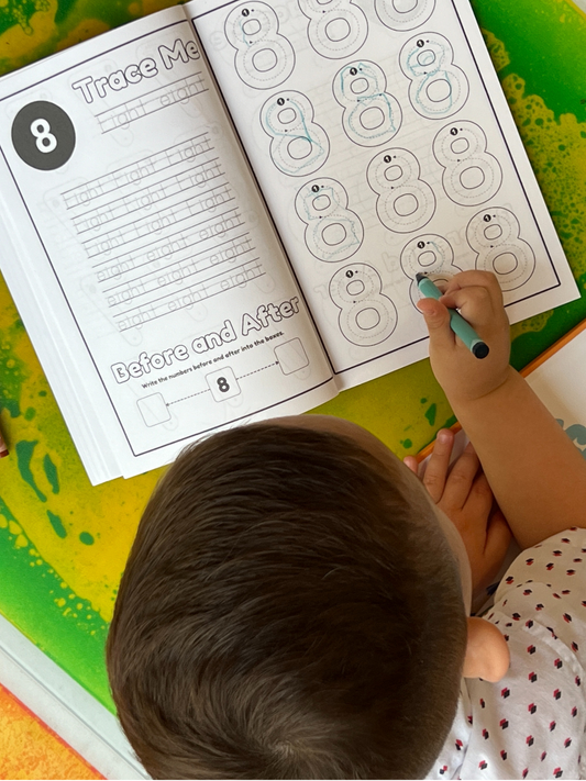 123 Pigments Learn, Trace, Count and Color Through Numbers 0-30 Activity Coloring Book